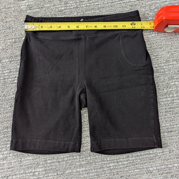 Spalding Women's (Size Medium) Black Shorts - Picture 3 of 8